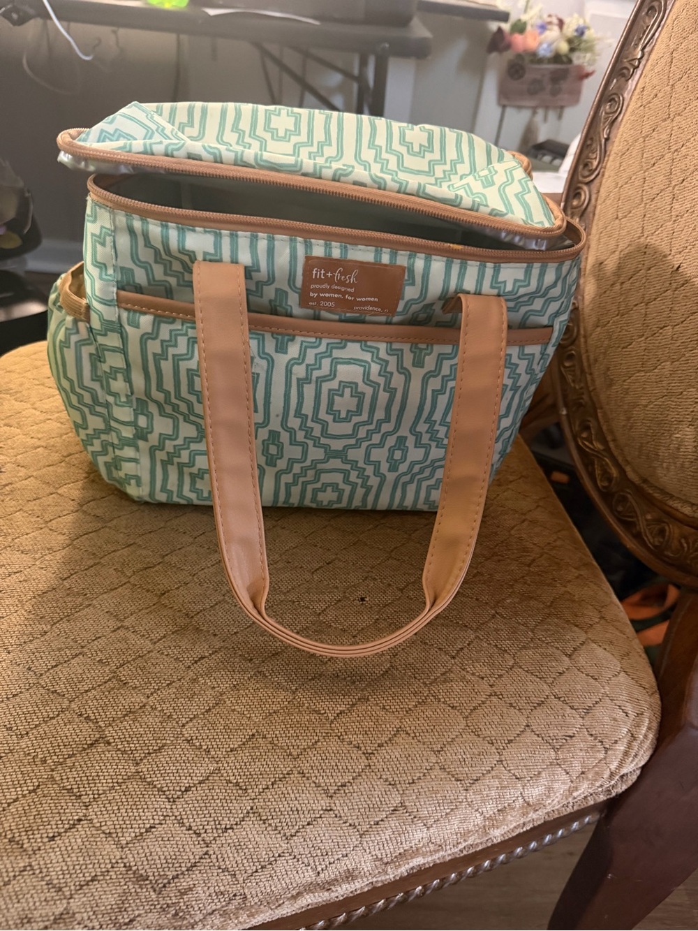 Fit + Fresh Teal Geometric Insulated Lunch box with Tan Handles